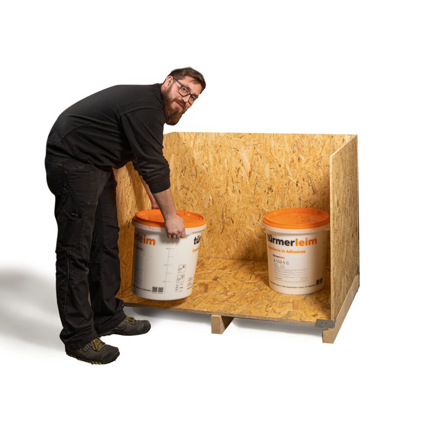 ... kann die Kiste von vorne beladen werden...