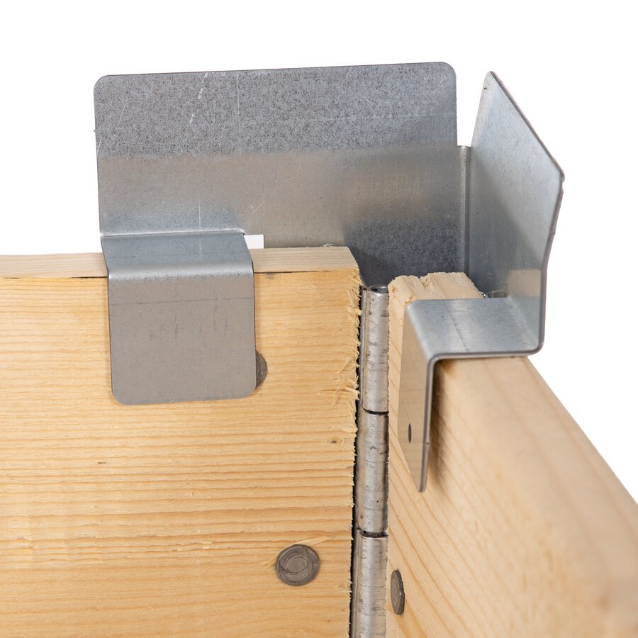 Einfach auf die jeweilige Rahmenecke aufzustecken und bei Bedarf zusätzlich mit Schrauben zu befestigen Einfach auf die jeweilige Rahmenecke aufzustecken und bei Bedarf zusätzlich mit Schrauben zu befestigen