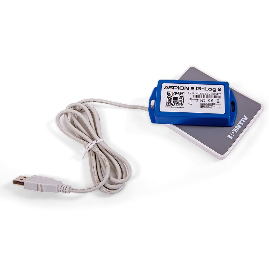 Im Lieferumfang enthalten sind: 1 USB Kartenleser, ...