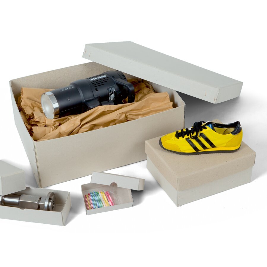 Stlpdeckelkartons eignen sich fr den Versand leichter und flacher Produkte wie Drucksachen oder Textilien