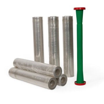 Kernlose Handstretchfolie mit 35 % PCR-Recyclinganteil. Abroller separat erh&auml;ltlich