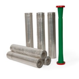 Transparente Recycling-Stretchfolie ohne Papph&uuml;lse mit 35 % PCR-Recyclinganteil. Handabroller nicht im Lieferumfang enthalten.