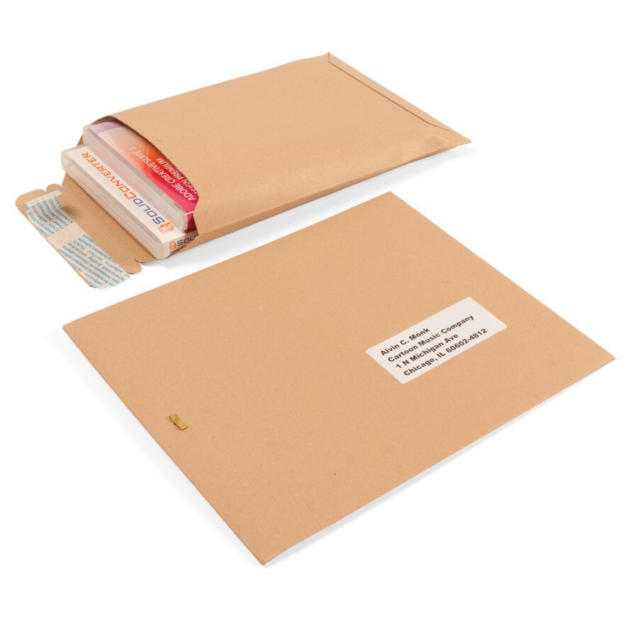 Versandtasche aus Karton mit Selbstklebeverschluss