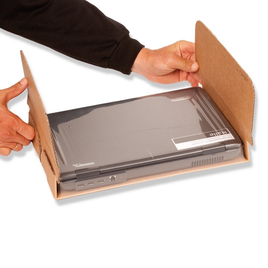 Beide Klappen an der kurzen Seite nach oben biegen... Beide Klappen an der kurzen Seite nach oben biegen...