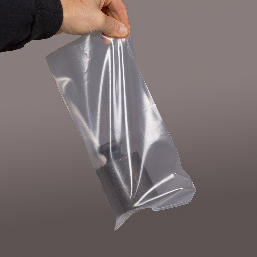 Dank reißfester LDPE-Folie eignen sich die Beutel auch zum Verpacken schwerer Produkte Dank reißfester LDPE-Folie eignen sich die Beutel auch zum Verpacken schwerer Produkte