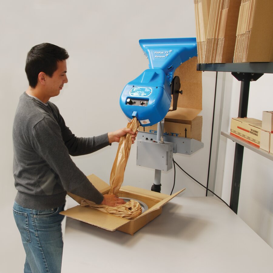 Mit Schneidvorrichtung: produziert Papierpolster in der gewnschten Lnge, kein manuelles Abreien